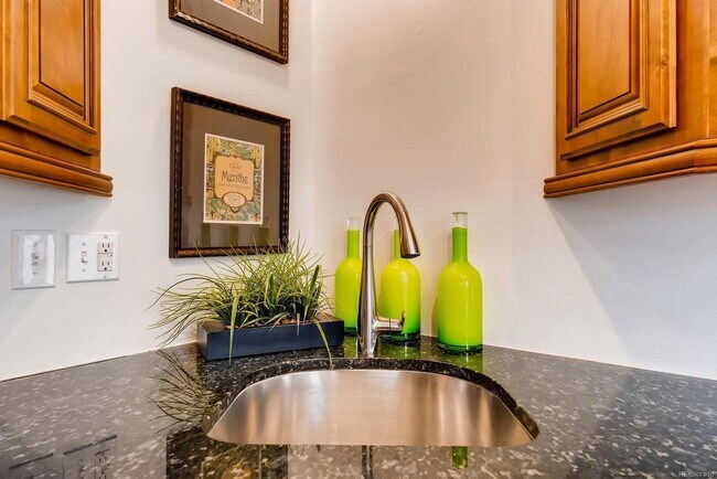 Photo - Craftsman-style bungalow in Sunnyside FOR RENT!