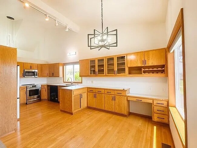 Photo - Move-In Special: $1000 off first month's r...