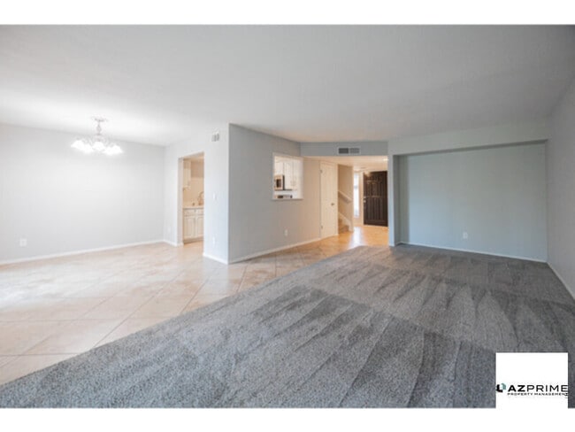 Photo - Stunning 3/2.5 Waterfront Townhome in The Landings, Mesa!