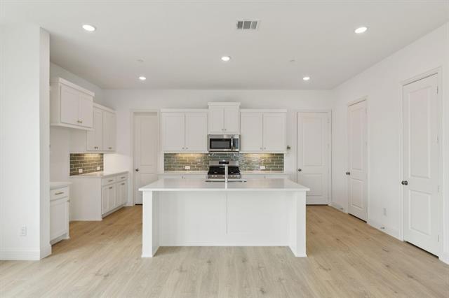 Photo - 15792 Millwood Trl