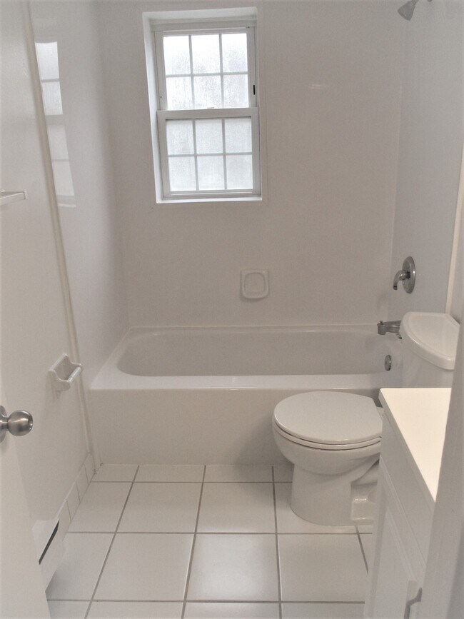11 Old Allamuchy Rd Unit 1