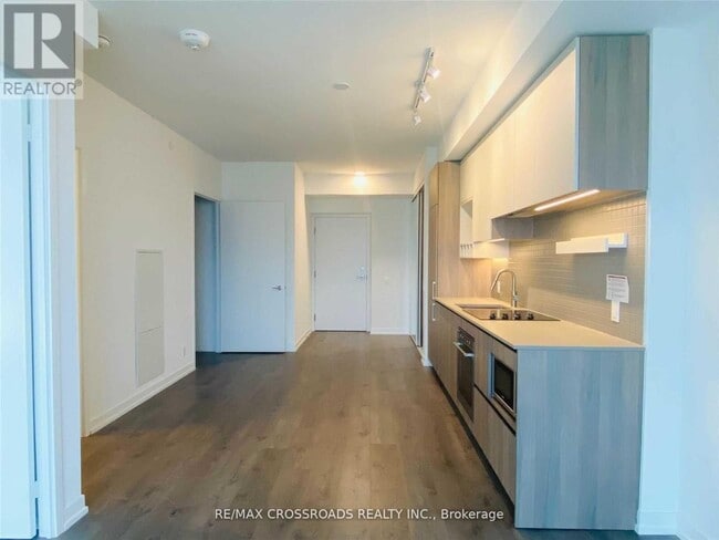 Photo - 950 Portage Pkwy Unit 4001