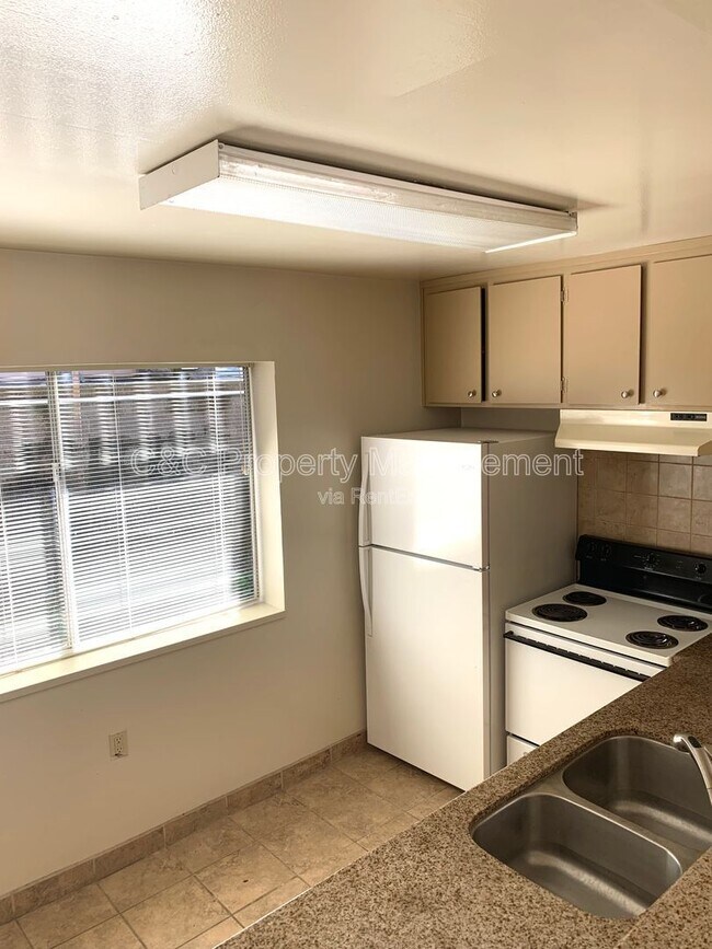 Photo - 830 Parcel St Unit A