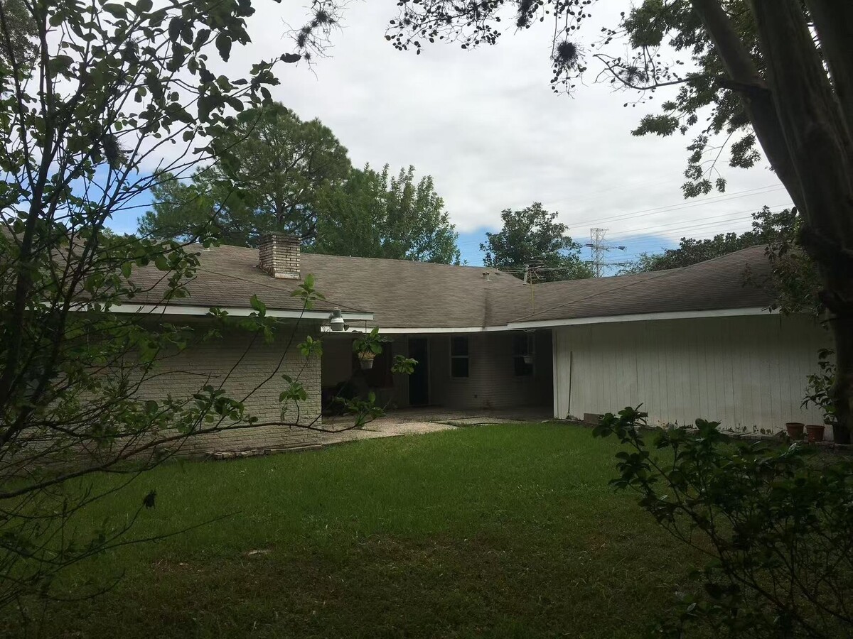 Photo - 9218 Greenwillow Dr