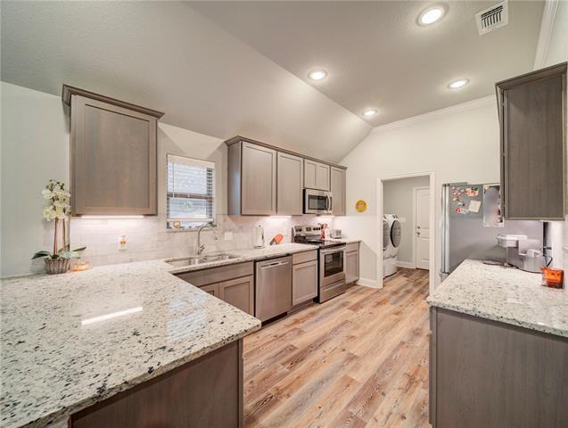 Photo - 709 Nolan Dr