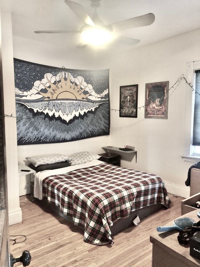 Photo - 24 Brantford Pl Unit 1