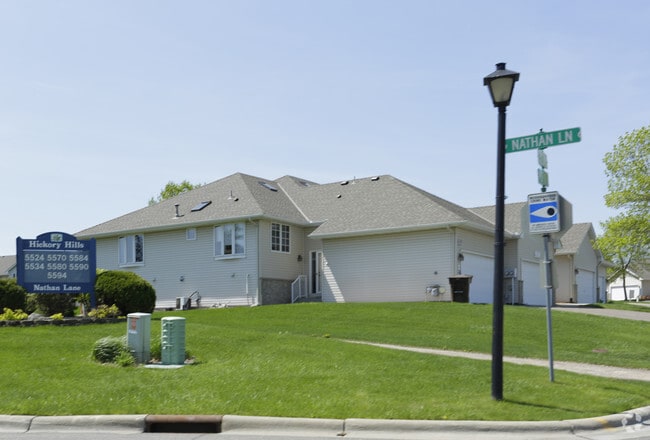 Hickory Hills Villas - Hickory Hills Villas