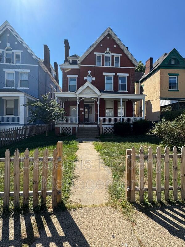 Photo - 5498 Hayes St Unidad #2