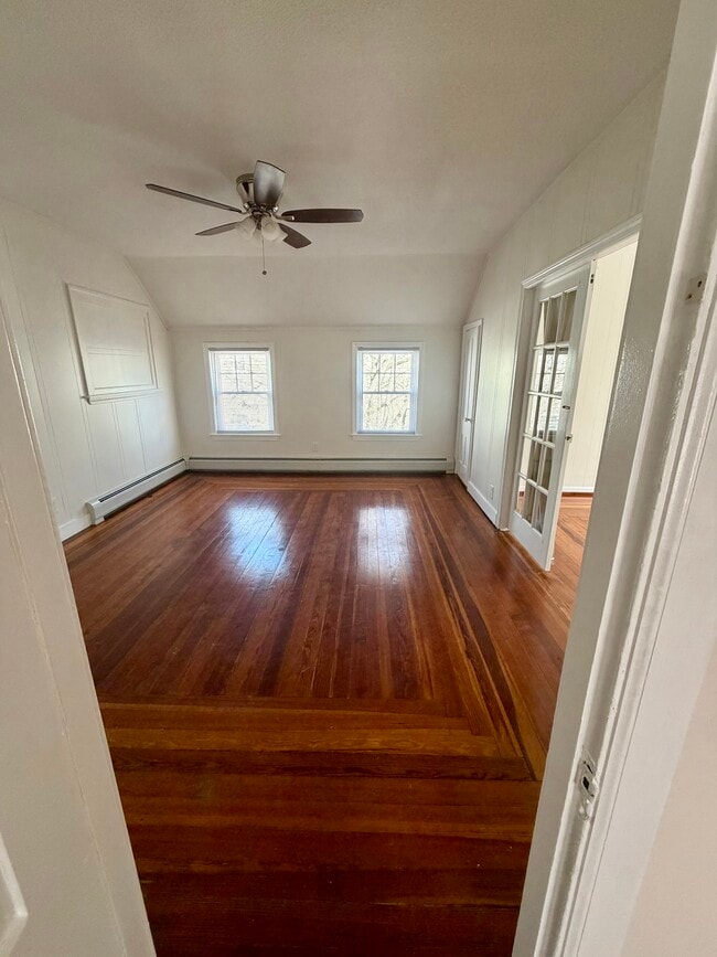 Photo - 53 Locust St Unidad 2