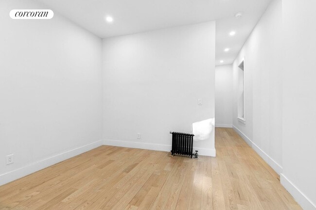 Photo - 202 W 96th St