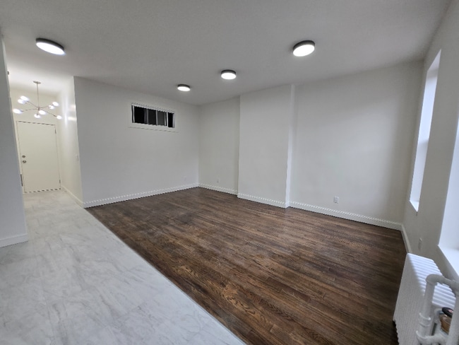 Photo - 308 Menahan St Unit 2nd Floor