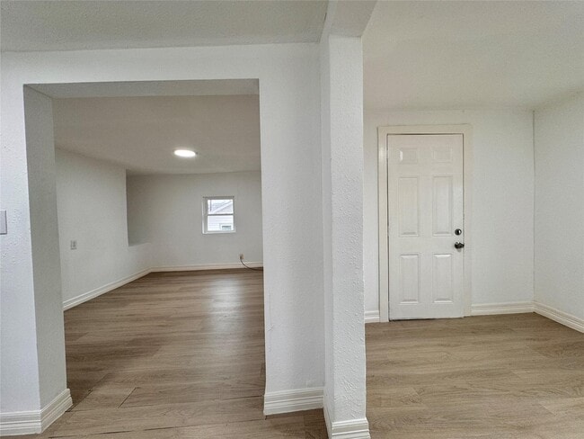 27 Norwood St Unit 4