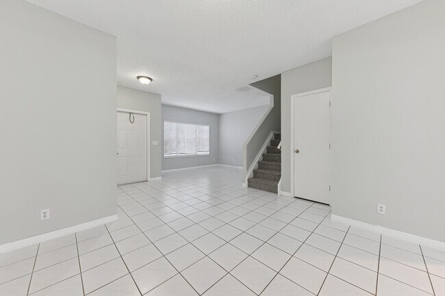 Photo - 6007 Red Plum Ct