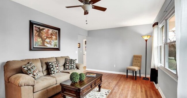 Photo - Beautiful 3 Bed, 2 Bath Single Family Home!