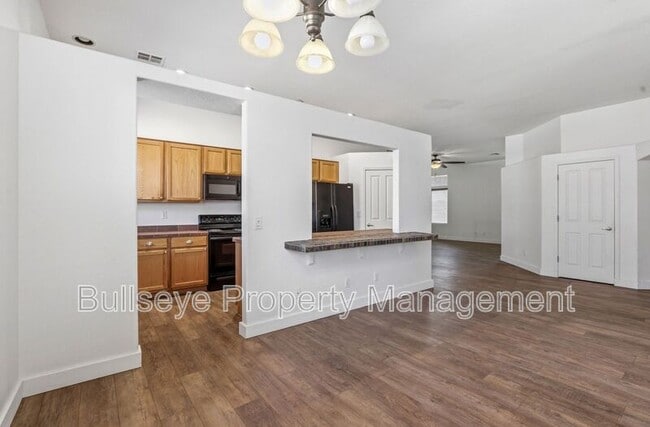 Photo - 6519 S 5th Way