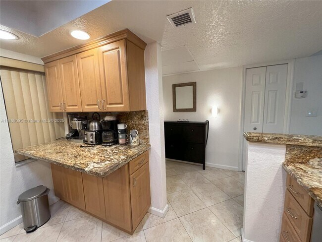 Photo - 3090 N Course Dr Unit 304
