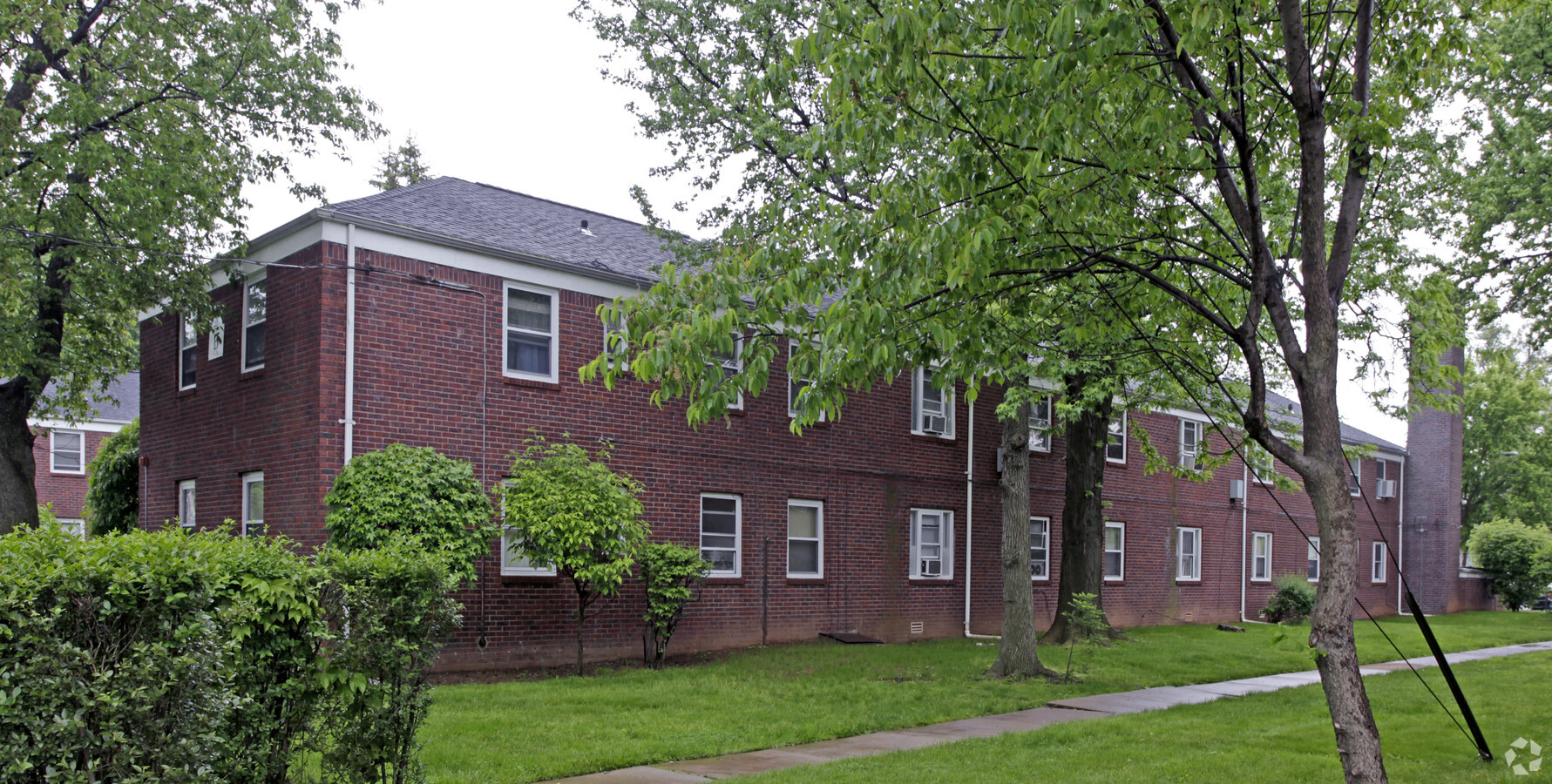 Sheffield Gardens - Sheffield Gardens Apartments