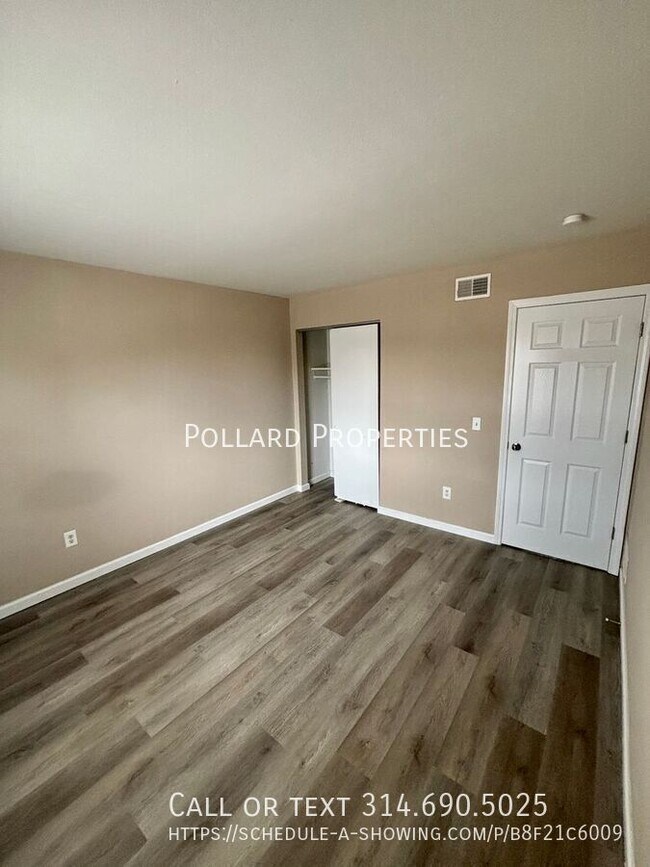 Photo - 13 Westwood Village