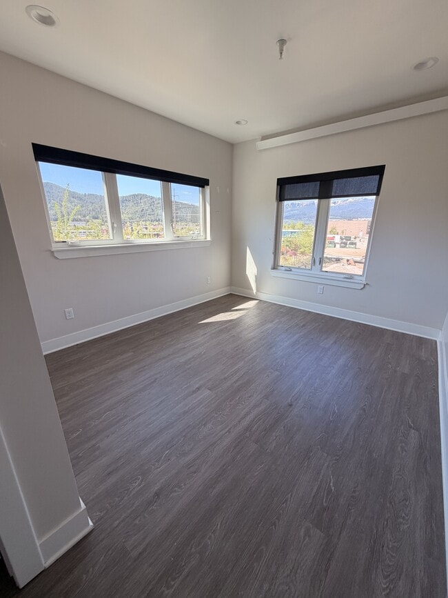 94 Emerger Ave Unit A