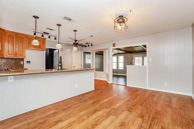 Photo - 5103 Redding Dr