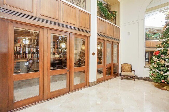 Photo - 3525 Sage Rd Unidad 710