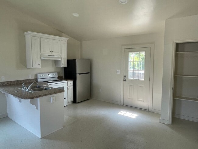 Photo - 3600 Citation Ct Unidad A