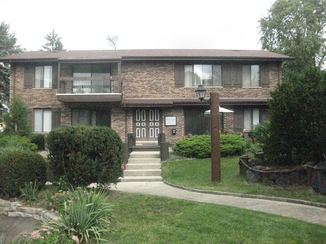 Photo - 626 S Cass Ave Unidad 2E Rental
