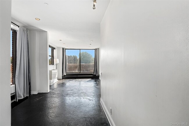 Photo - 23 Water Grant St Unit 8E