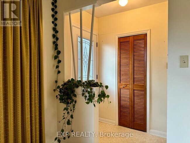 Photo - 29 Bayview Pkwy