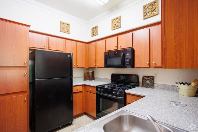 2BD, 2BA - 1,071SF - Kitchen