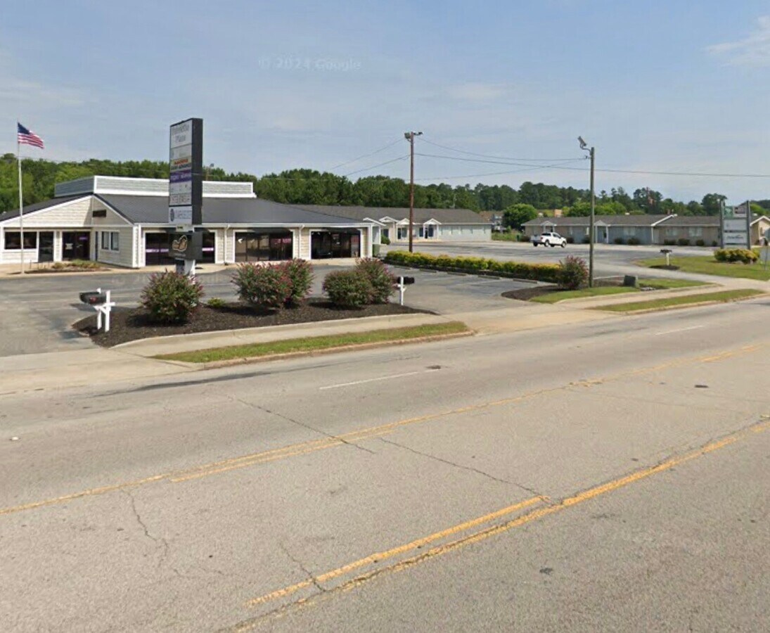 Photo - 1631 J A Cochran Bypass