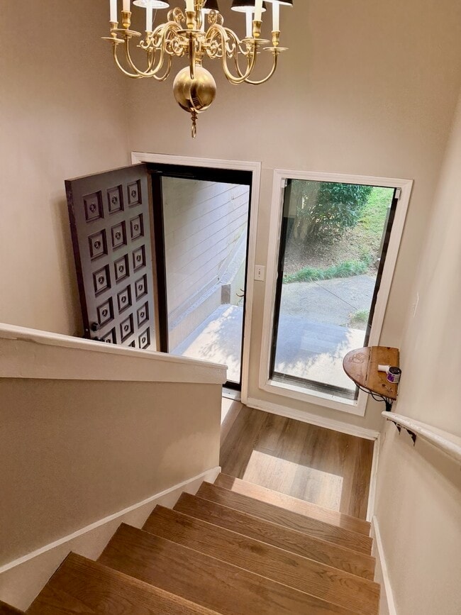 Photo - 313 Heath Dr