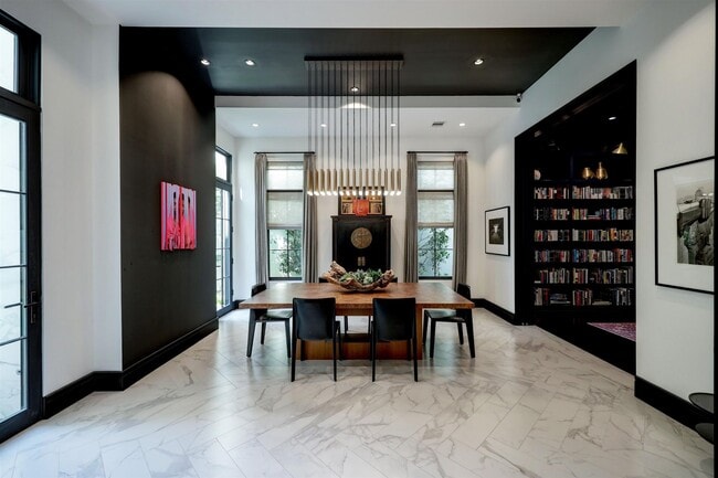 Photo - 2521 Westgate Dr