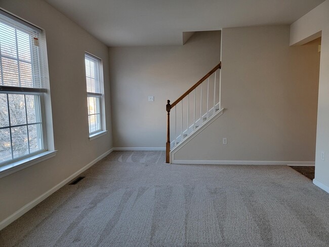 Photo - 673 Rockwood Dr