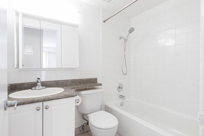 Photo - Royale Unit 00104