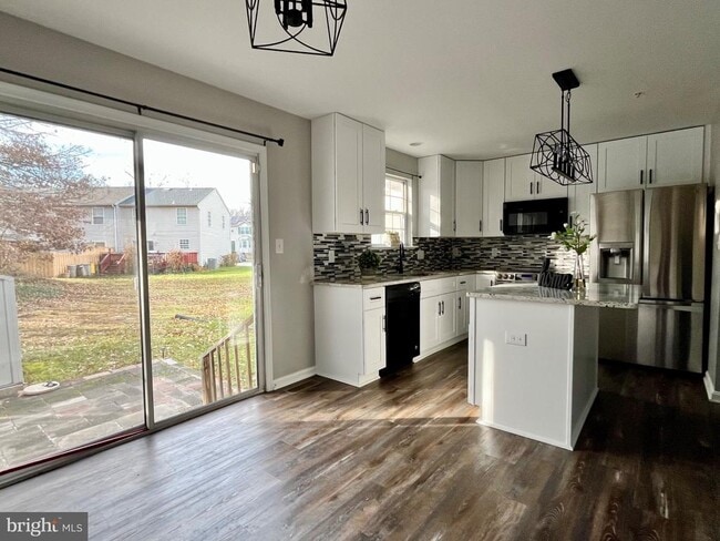 Photo - 209 Langdon Farm Cir