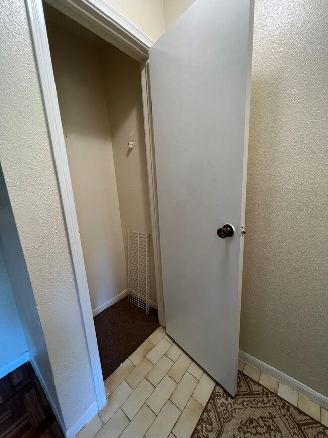 Coat closet - 2120 El Paseo St Unit 613