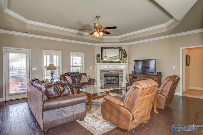 Photo - 200 Brighton Park Way