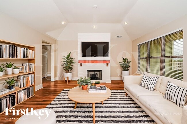 Photo - 4953 Natalie Way