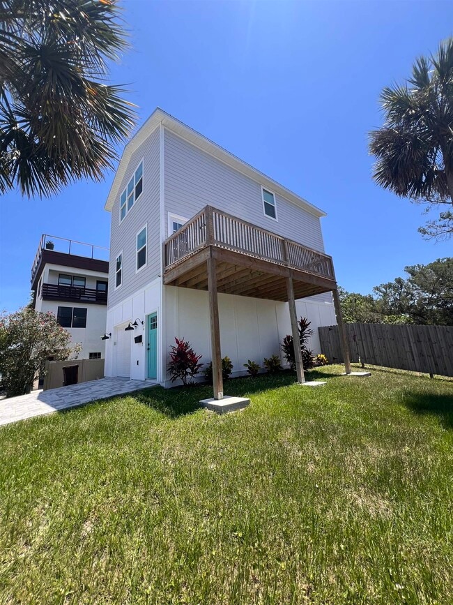 Photo - 524 Arricola Ave