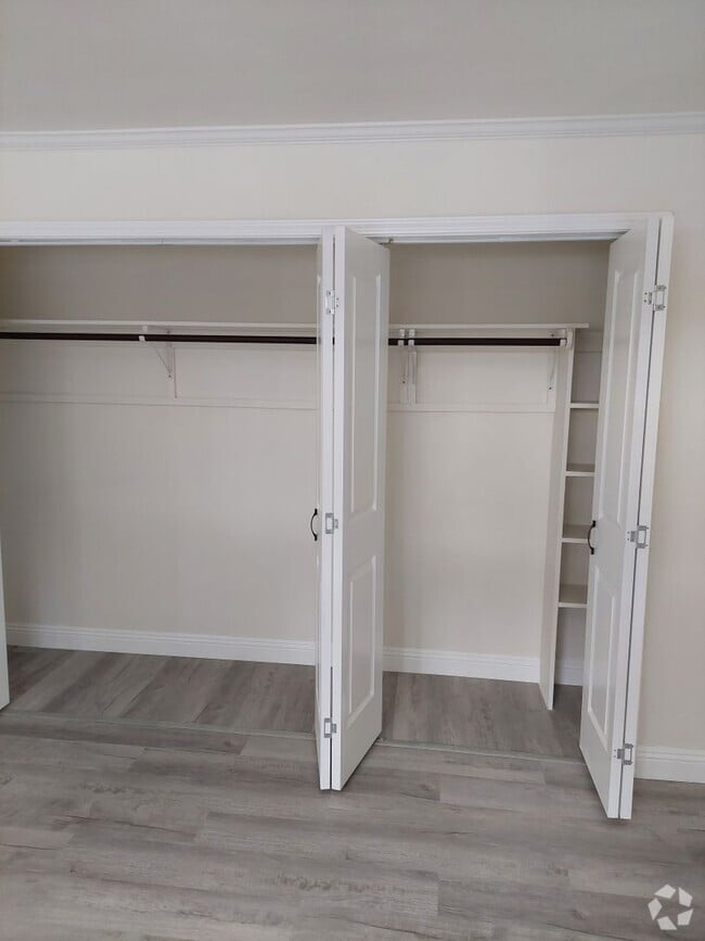 Building Photo - TH110-AfarinLLC Unit 1 Rental