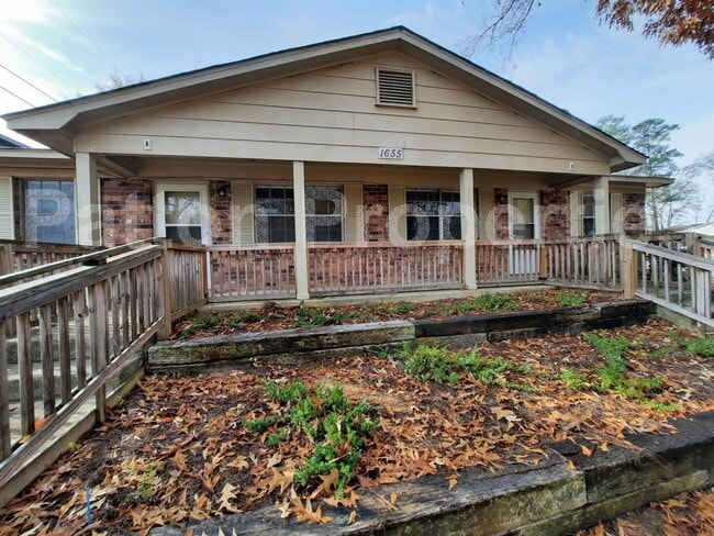 Building Photo - 1655 S Beltline Blvd Unit A