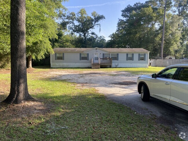 Building Photo - 4 Bedroom Double Wide in North Wakulla Rental