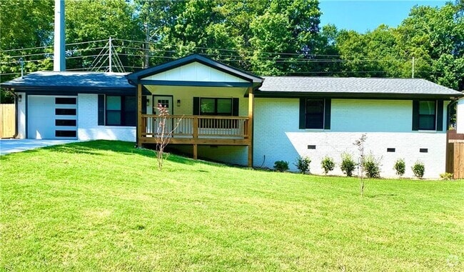 Building Photo - 3932 Cherokee Trail Rental
