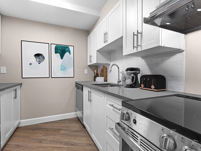 Photo - Parkway Towers