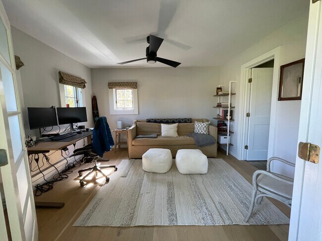 Photo - 210 Between the Lakes Rd