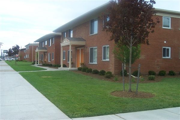 Buersmeyer Manor - Buersmeyer Manor