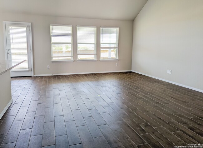 Photo - 139 Spiny Lizard Ln