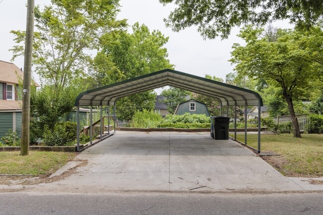 Photo - 319 Oliver St