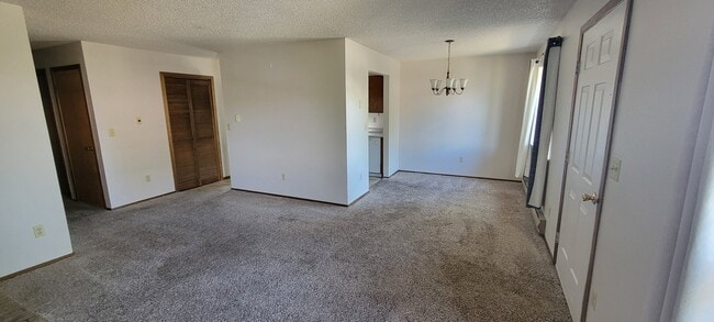 Photo - 140 Hotchkiss Ave